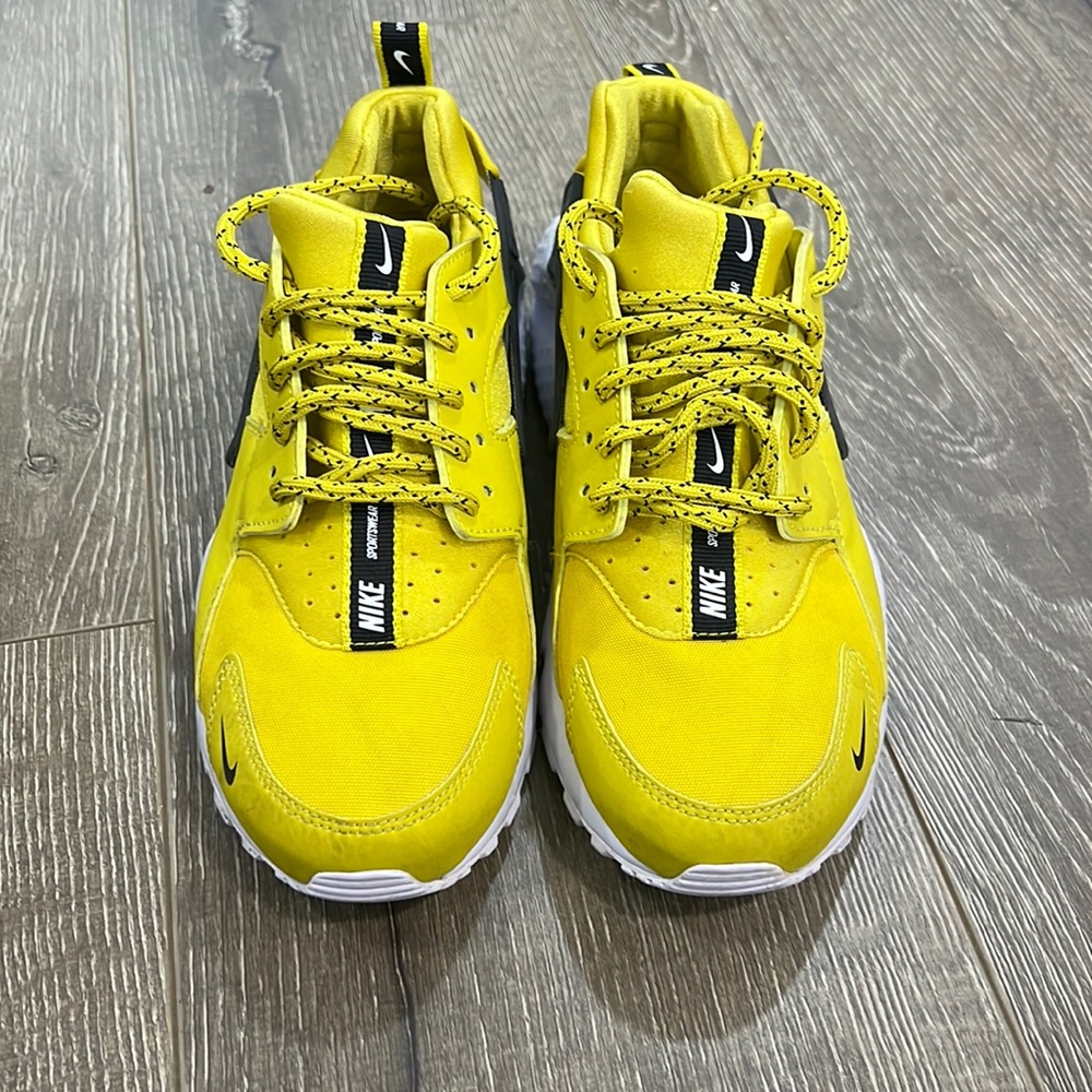 GS) HUARACHE RUN – Bright Citron/White-black